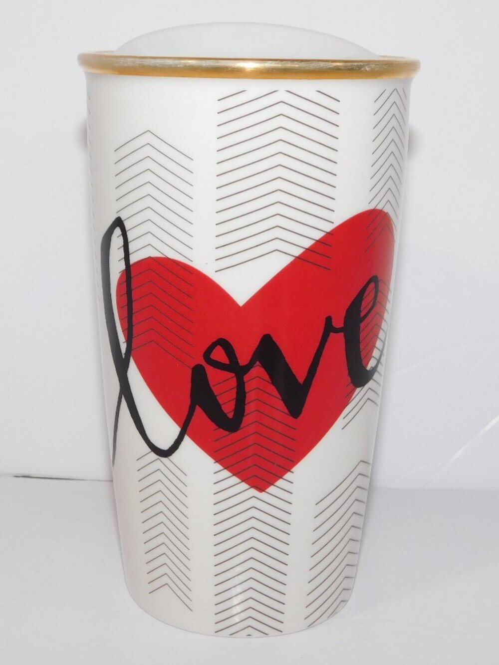 2014 Starbucks LOVE Heart Ceramic Travel Tumbler White Red Gold 12 oz Mug